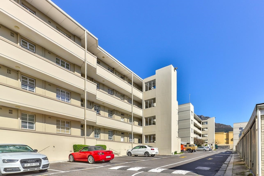 To Let 2 Bedroom Property for Rent in Zonnebloem Western Cape